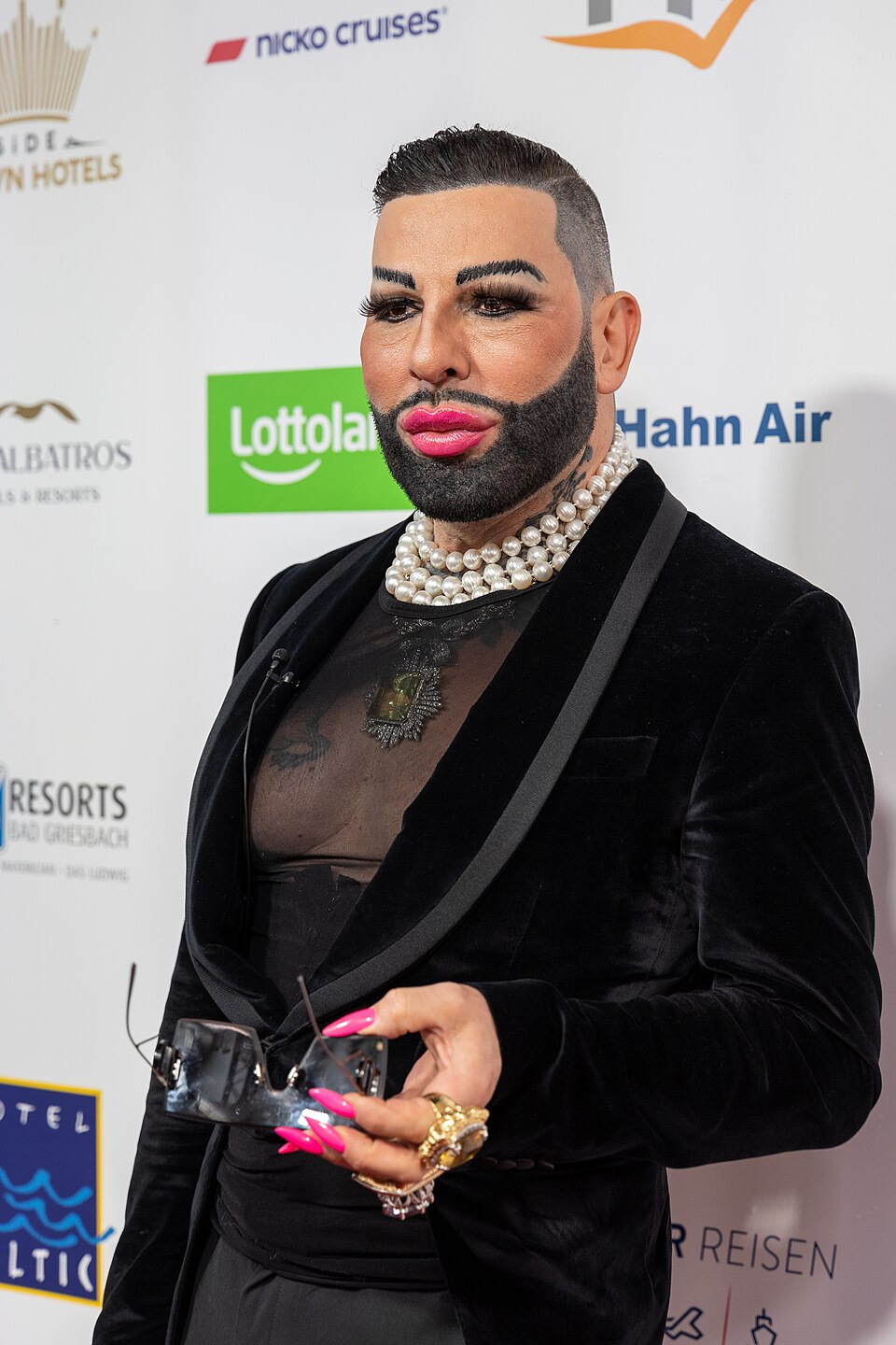 Before the Bling-Bling: Harald Glööckler's Youth and Style Evolution