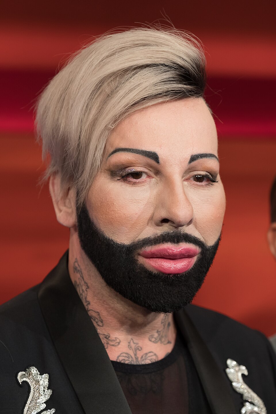 Harald Glööckler's Early Career: From Jeans Garden to Pompöös